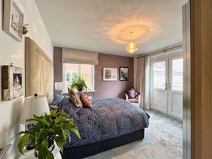 Photo 1- click for photo gallery